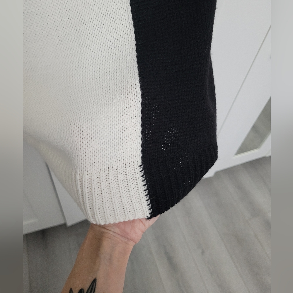 NWOT Split Monochrome Black & White Turtleneck Sweater Dress - Picture 12 of 12
